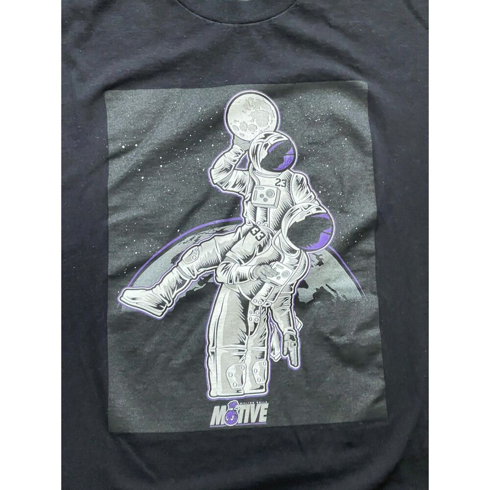 Million Dolla Motive Shirt XL Black & White Alien Astronaut Outer Space Retro